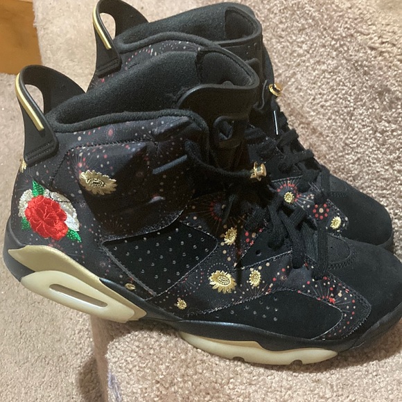 Retro’s size 8.5 used no box worn 2 times